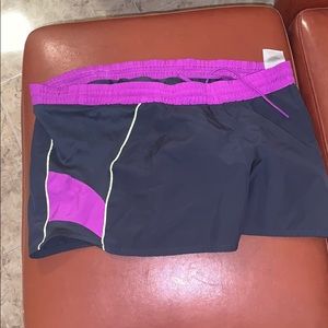 Exercise shorts w/lining